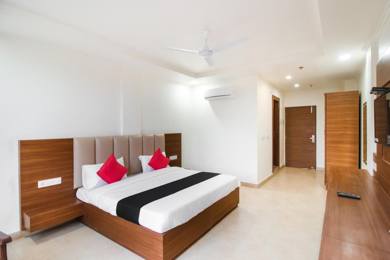 Hotel Grand 81 Faridabad Exterior foto